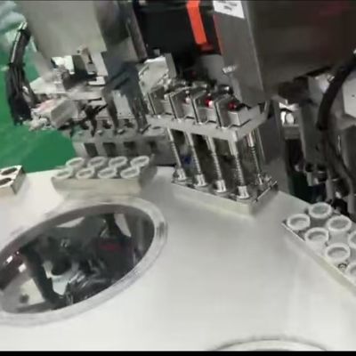 Harga yang bagus Mesin perakitan Euro Cap Tekanan Stabil Presisi Tinggi Untuk Produk Farmasi ISO Dan GMP Sejalan on line