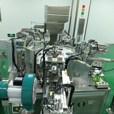 Harga yang bagus Mesin perakitan otomatis untuk Iodophor Caps Turntable Operasi PLC Control Display Operasi on line