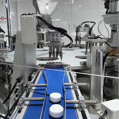 Harga yang bagus Cap tahan kelembaban Mesin perakitan tutup desiccant silika gel otomatis Disesuaikan dikendalikan oleh PLC dan dioperasikan oleh layar tampilan on line