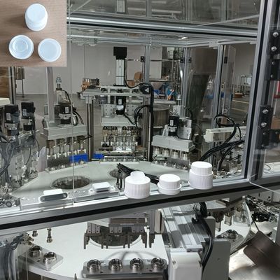 Harga yang bagus Kapasitas yang disesuaikan kebutuhan sehari-hari Mesin perakitan Untuk cuci deterjen botol tutup Mesin penggiling otomatis on line