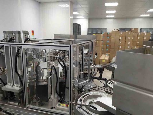 Harga yang bagus Pengelasan Cap Mesin perakitan Otomatis Rotary Chuck Capper 50Hz on line