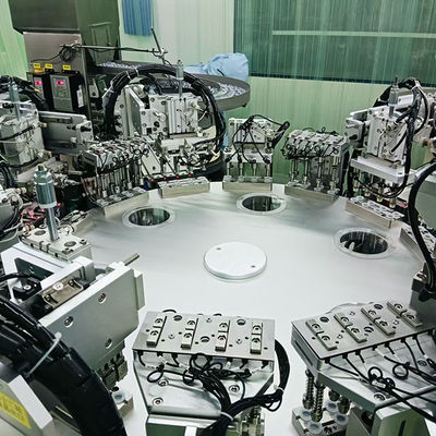 Harga yang bagus Stainless Steel Dinamis Dan Stabil Otomatis Euro Cap Assembly Machine Didorong Oleh Servo Motors Dan Indeksing Disc. on line