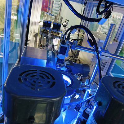 Infus Cap Impact Tester mendeteksi bintik hitam cacat tubuh asing Kapasitas tinggi kecepatan berjalan cepat
