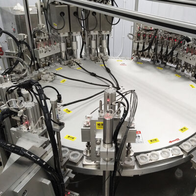 Harga yang bagus Mesin perakitan Euro Cap dengan kapasitas produksi 4500-22000 per jam, tingkat kualifikasi 99% dan kontrol PLC untuk tutup infus on line